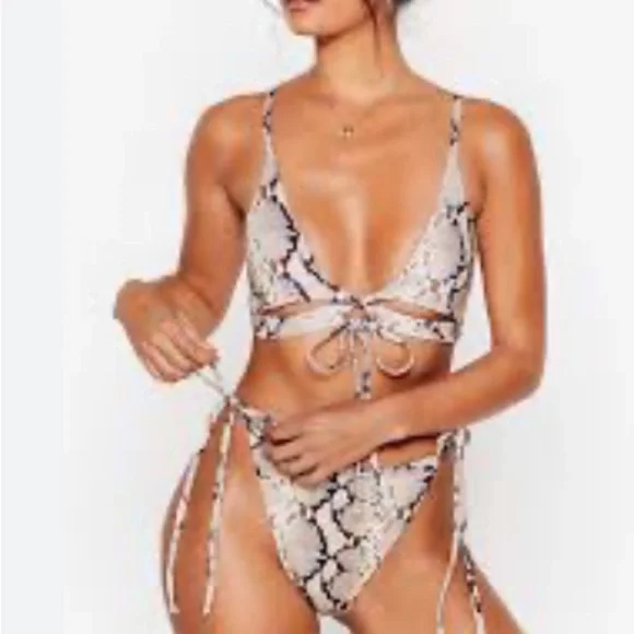 Nasty Gal Bikini Triangle Swimsuit Snake High Leg SZ 2 Brown Tan - Picture 6 of 6